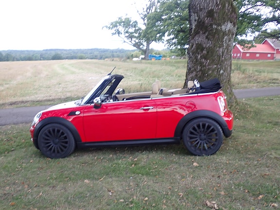 MINI Cooper 26 of 30
