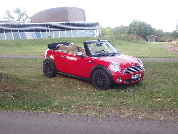 MINI Cooper 23 of 30