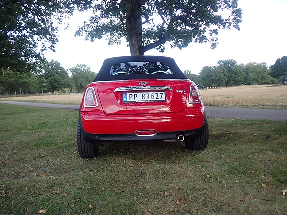 MINI Cooper 18 of 30