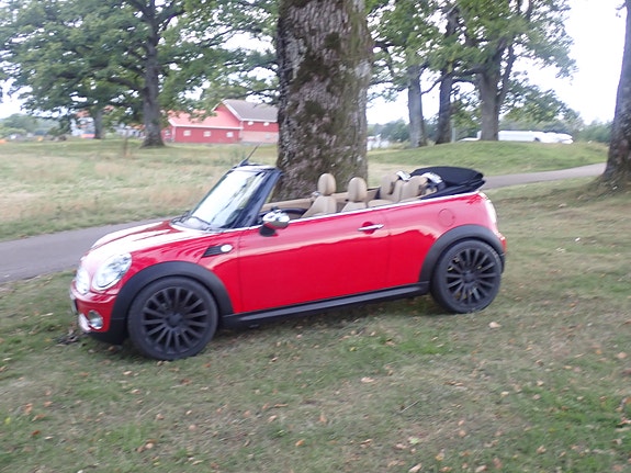 MINI Cooper 25 of 30