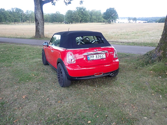 MINI Cooper 17 of 30