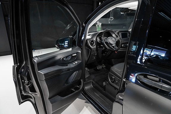 Mercedes-Benz Vito 119 15 of 30