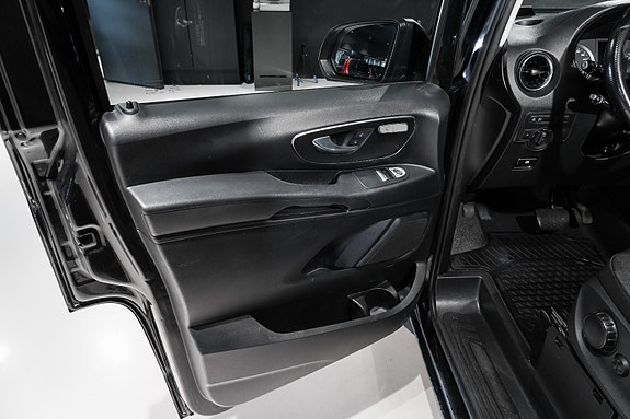 Mercedes-Benz Vito 119 16 of 30
