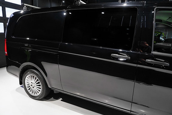 Mercedes-Benz Vito 119 9 of 30