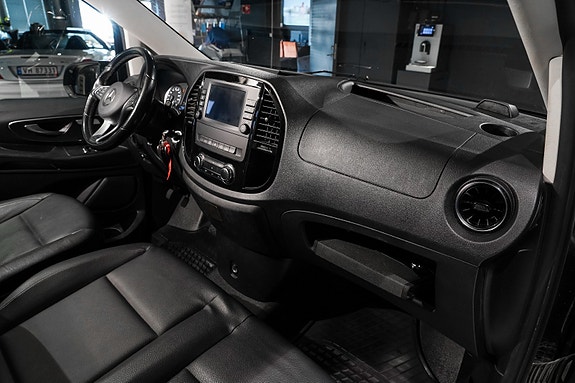 Mercedes-Benz Vito 119 21 of 30