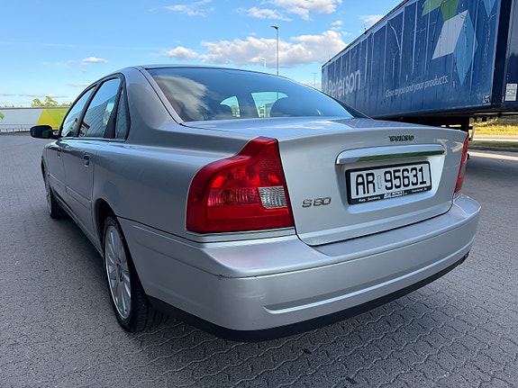 Volvo S80 10 of 27