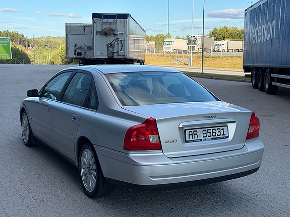 Volvo S80 12 of 27