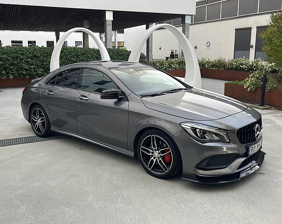 Mercedes-Benz CLA250 7 of 29