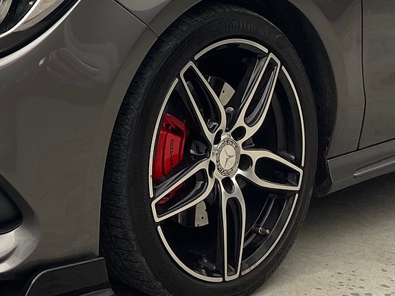 Mercedes-Benz CLA250 13 of 29