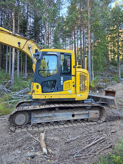 Komatsu Pc138us 4 of 18