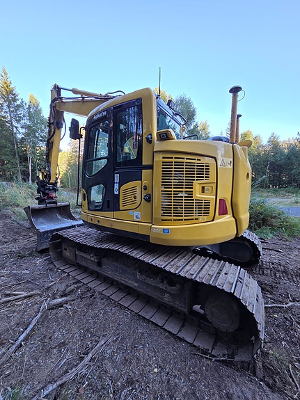 Komatsu Pc138us 9 of 18