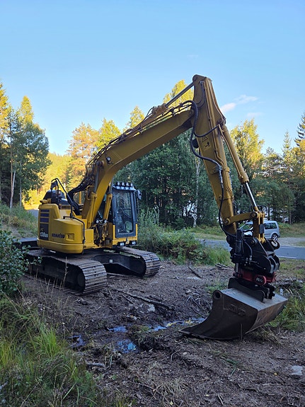 Komatsu Pc138us 6 of 18