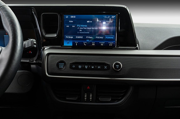 Ford Transit Courier 16 of 26