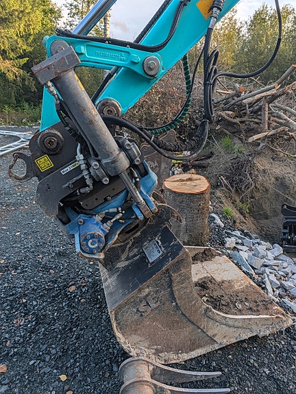 Kobelco 12 of 25