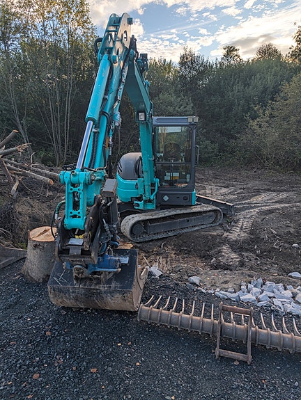 Kobelco 2 of 25