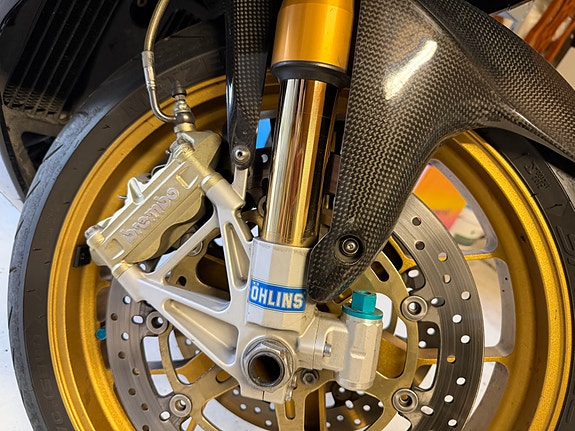 Aprilia RSV 1000 R Factory 7 of 15