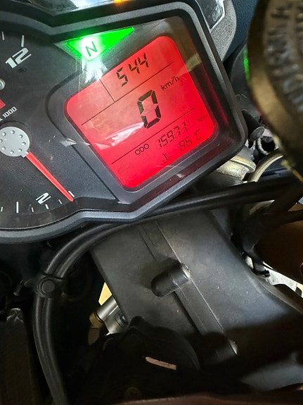 Aprilia RSV 1000 R Factory 2 of 15