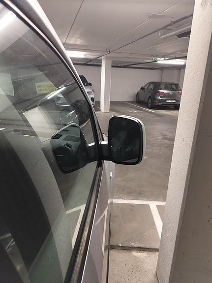 Volkswagen Caddy Maxi 6 of 16