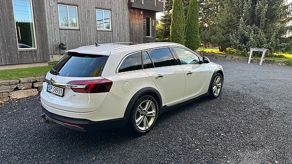 Opel Insignia Country Tourer 7 of 30