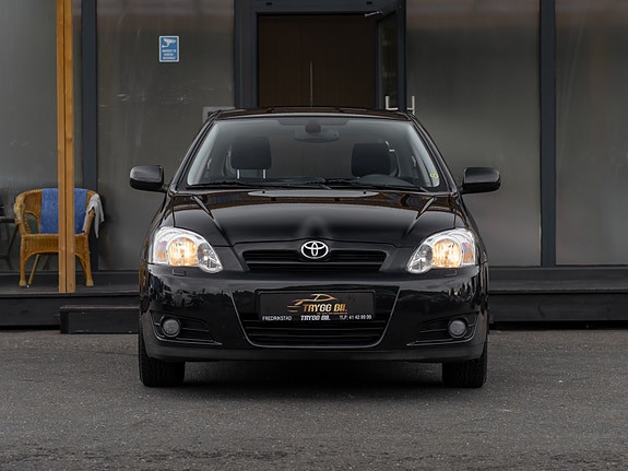Toyota Corolla 2 of 30