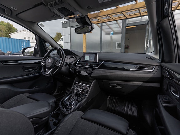 BMW 225xe 21 of 30