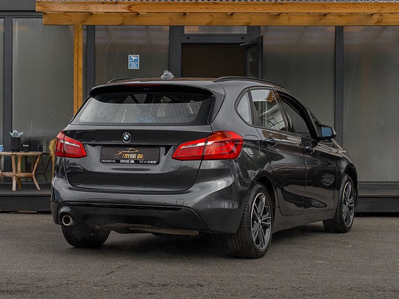 BMW 225xe 7 of 30