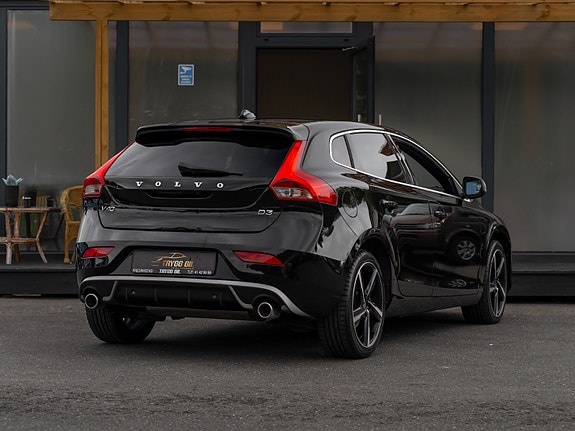Volvo V40 7 of 30
