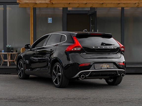 Volvo V40 9 of 30