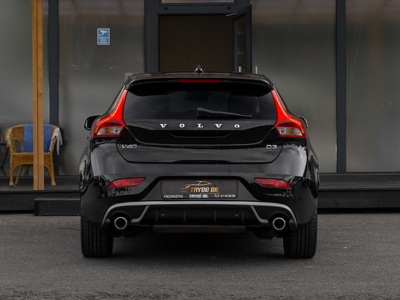 Volvo V40 8 of 30