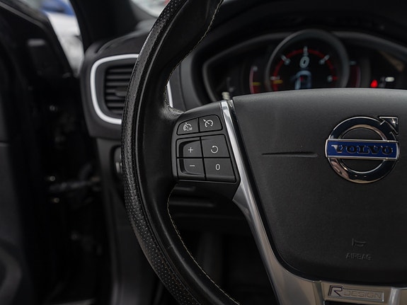 Volvo V40 30 of 30