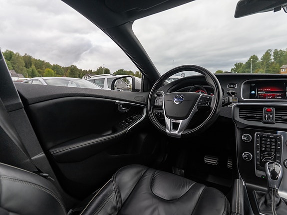 Volvo V40 27 of 30
