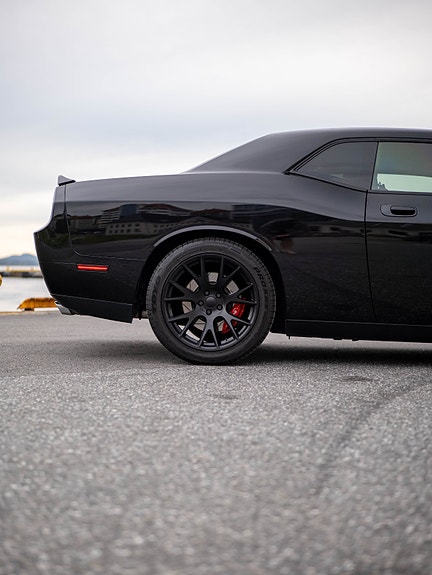 Dodge Challenger 13 of 30