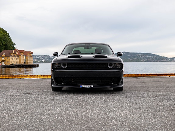 Dodge Challenger 2 of 30