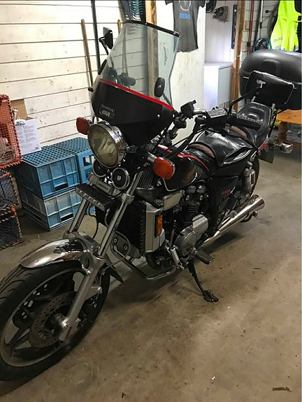 Honda VF750c 3 of 3