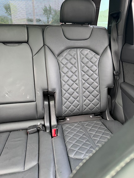 Audi Q7 27 of 30
