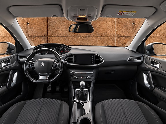 Peugeot 308 9 of 11