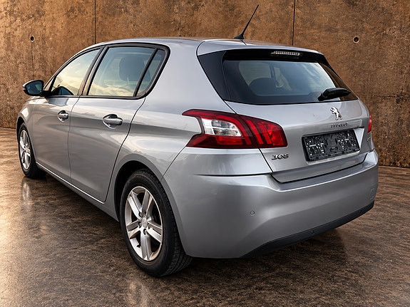 Peugeot 308 5 of 11