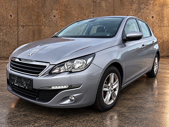 Peugeot 308 4 of 11