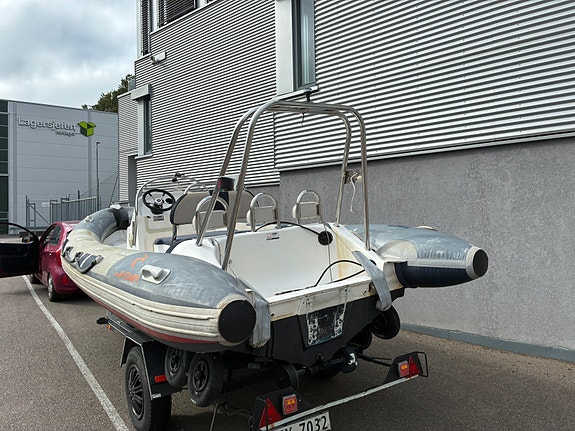 20 fots rib med registrert henger 8 of 16