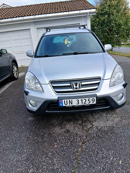 Honda CR-V 2 of 10