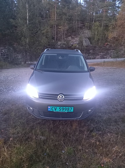Volkswagen Touran 5 of 5