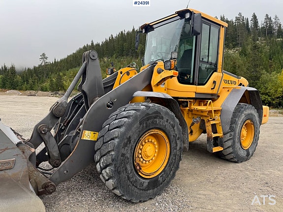 Volvo L90F Hjullaster m/ skuffe og pallegafler - Lite timer! 9 of 30