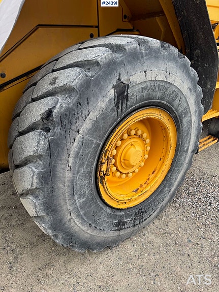 Volvo L90F Hjullaster m/ skuffe og pallegafler - Lite timer! 29 of 30