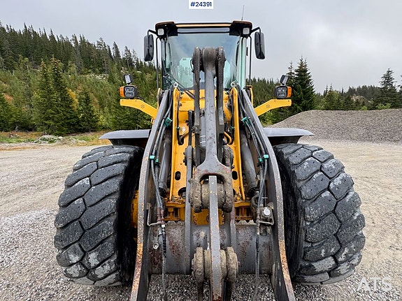 Volvo L90F Hjullaster m/ skuffe og pallegafler - Lite timer! 11 of 30
