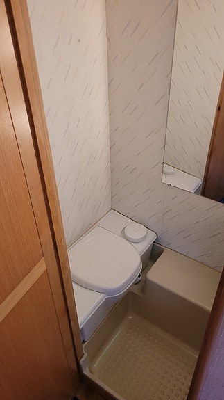 Knaus Azur 540 "RESERVERT" 28 of 30