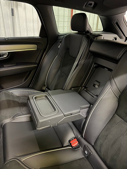 Volvo V90 23 of 30