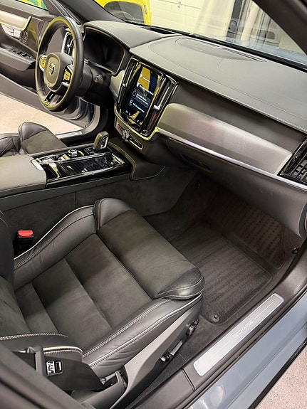 Volvo V90 11 of 30