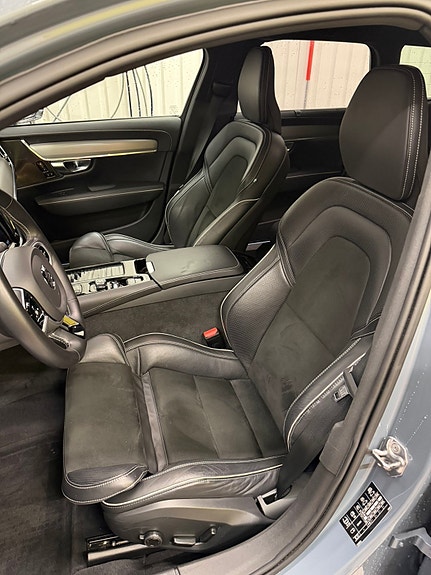 Volvo V90 10 of 30