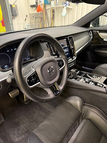 Volvo V90 3 of 30