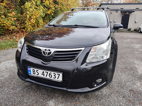 Toyota Avensis 3 of 30